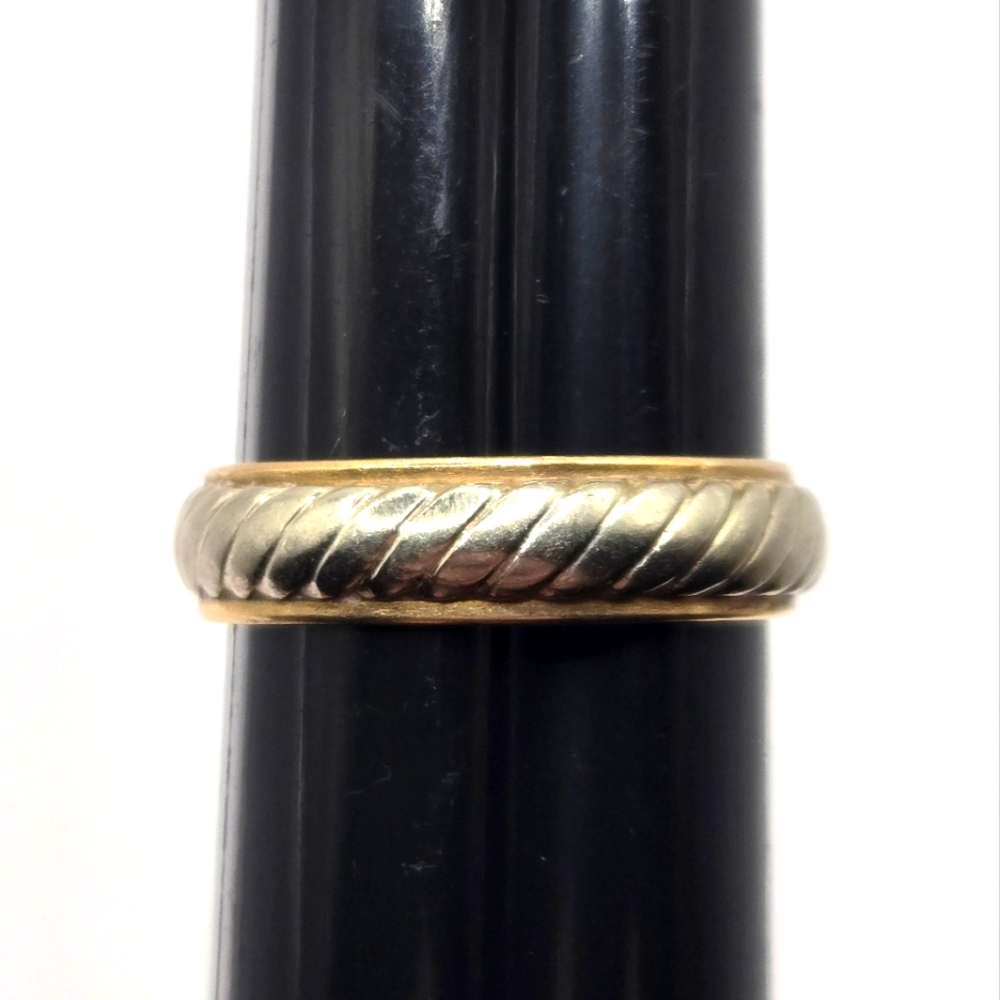 14K Two-Tone Gold Pleated Band Ring